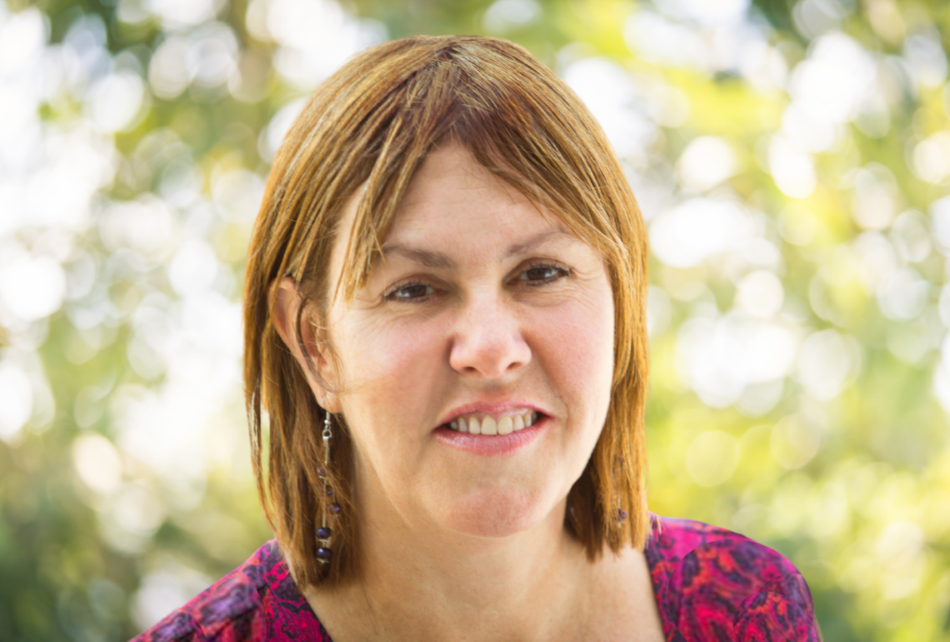 Kim Gans headshot
